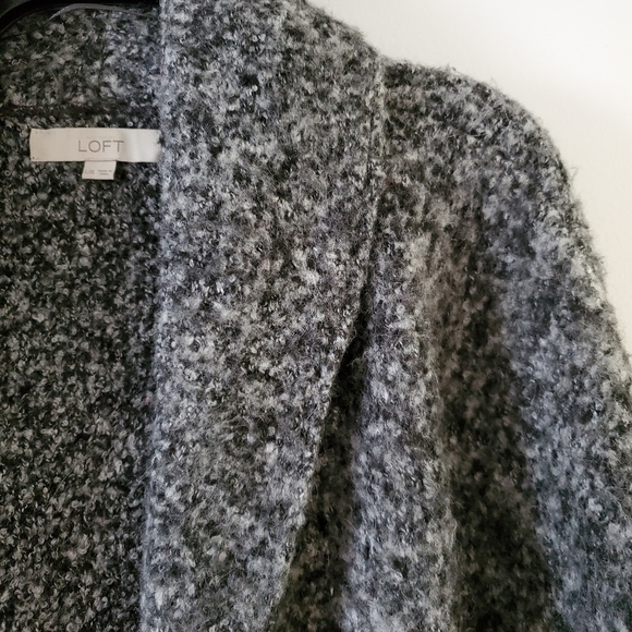 🌹 LOFT Heavy Grey Knit Open Cardigan - Picture 4 of 9